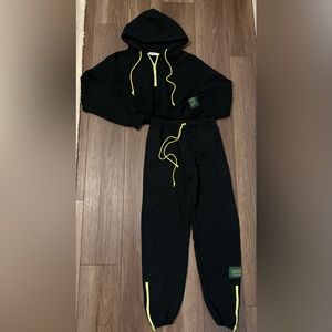 Danzy Sweat Set